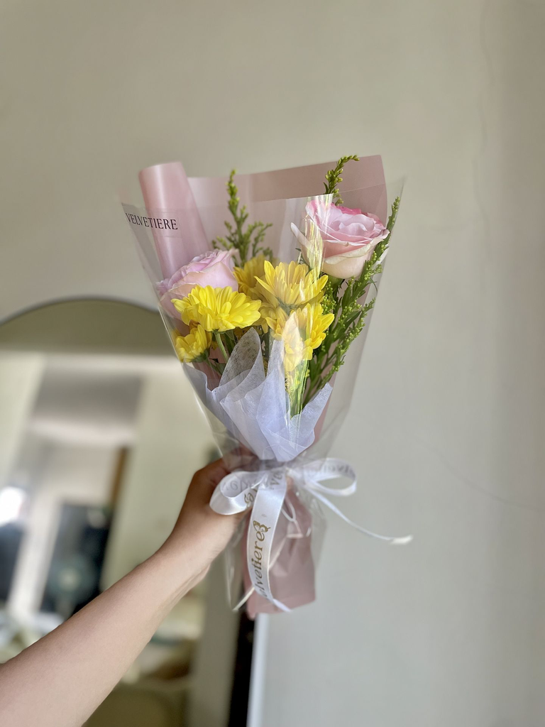 velvetiere-maribel-buket-bunga-florist-jogja